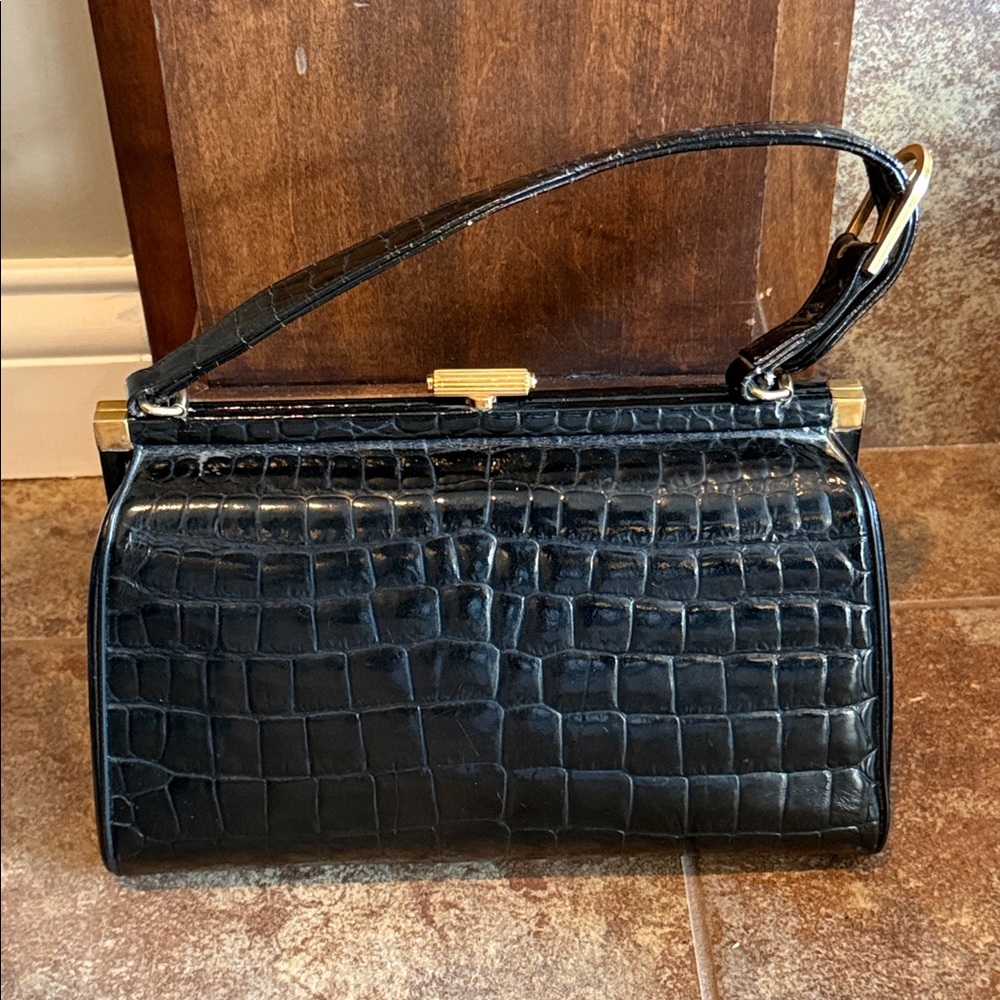 Vintage Dofan black croc embossed handbag mid century chic timeless 50s 60s